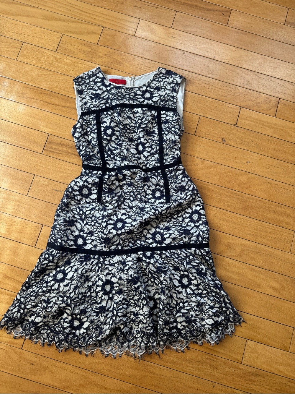 Navy and White Floral Lace Dress Carolina Herrera ch